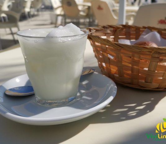 Scopri la ricetta della granita al limone originale siciliana! granita al limone