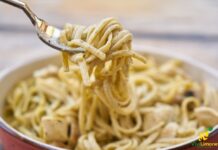 Linguine al limone con feta e pinoli croccanti