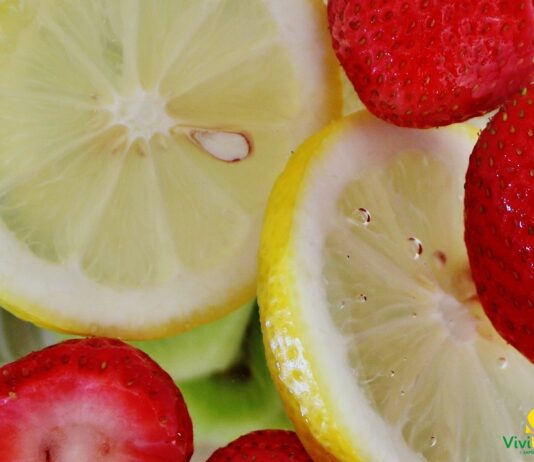 Sbriciolata limone e fragole, il dolce dal sapore perfetto Sbriciolata limone e fragole