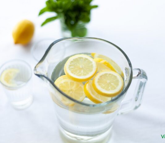 acqua e limone rituale di benessere